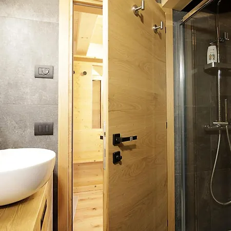 Skyway Loft - Agenzia Dolomiti Affitti * Cavalese