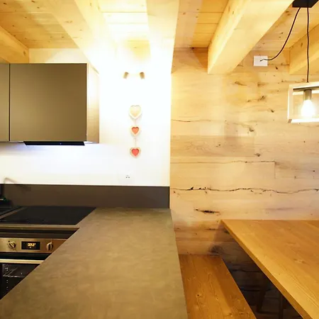 Skyway Loft - Agenzia Dolomiti Affitti * Cavalese